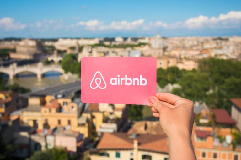 Why Airbnb Is Better And Cheaper Than Hotels?